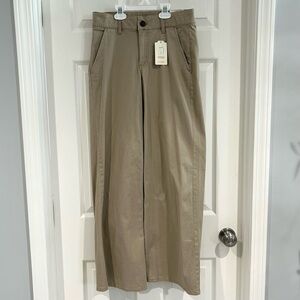 St. John's Bay Women Wide Leg Mid Rise Chino Khaki Tan Pants Sz 2 NWT Classic